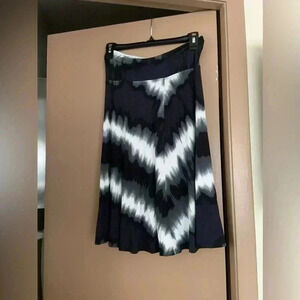 Black and White Midi Skirt​